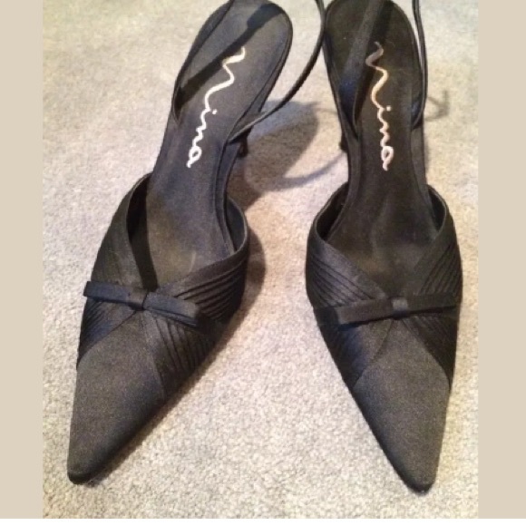 MIA womens satin dress shoes. Sz 7.5
