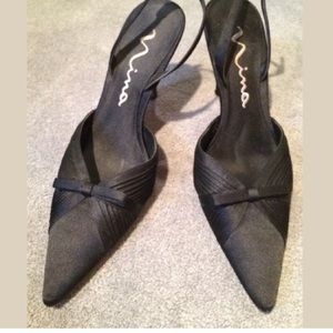MIA womens satin dress shoes. Sz 7.5