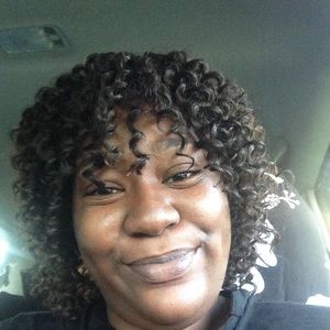 Meet your Posher, Roshundra