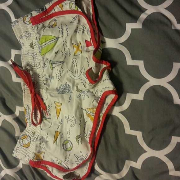 Never worn board shorts - Picture 1 of 3