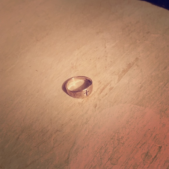 Cross ring silver size 6.5