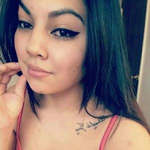 Meet your Posher, Adriana