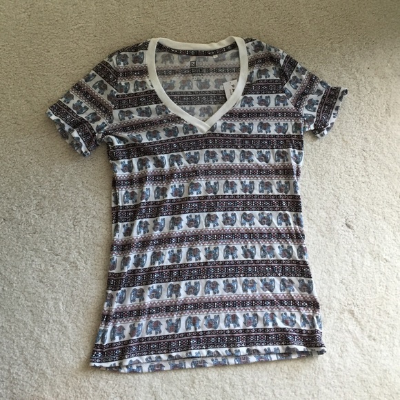 Nollie V-neck T-shirt