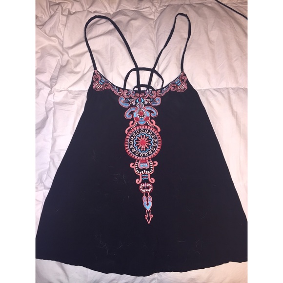 black crop top