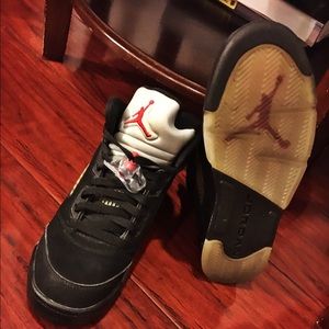 Authentic Jordan 5 metallic in size 5.5y