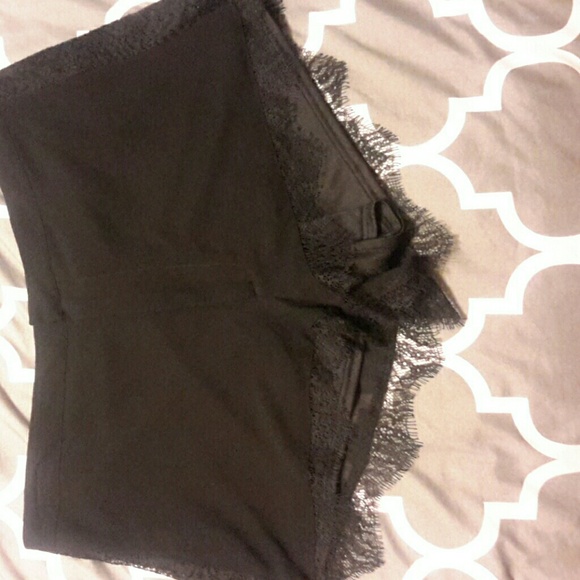 Nwot black shorts