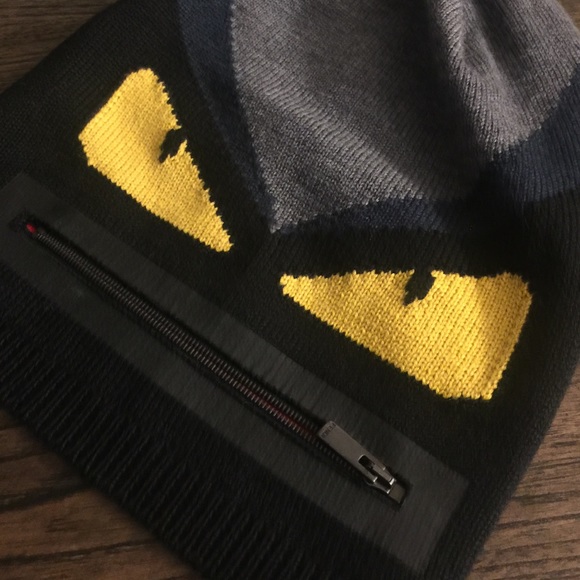 Fendi monster knit hat with zipper - Picture 2 of 4