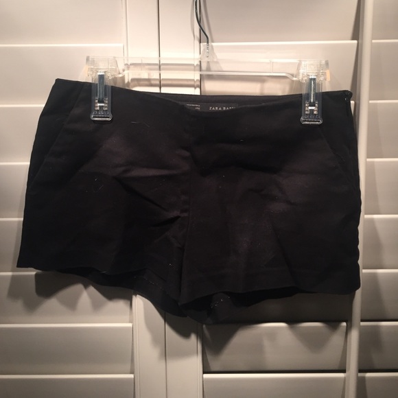 Zara Basic Black Shorts - Picture 1 of 2