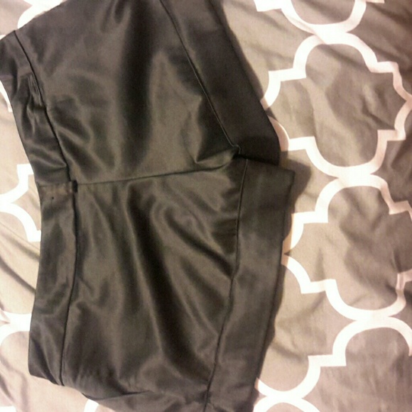 Black shorts - Picture 1 of 5