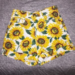 American apperal sunflower shorts