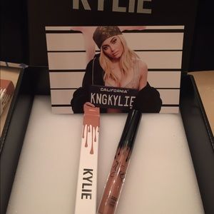 Kylie Jenner "Literally" lipgloss