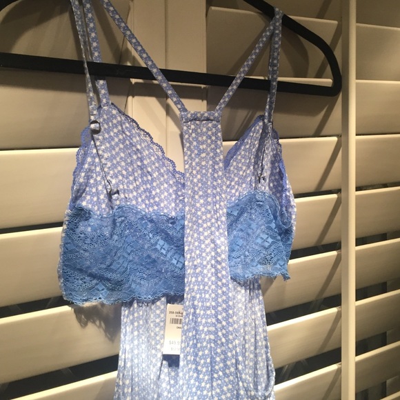 Brand New Never Been Worn Hollister Summer Dress - Picture 3 of 3