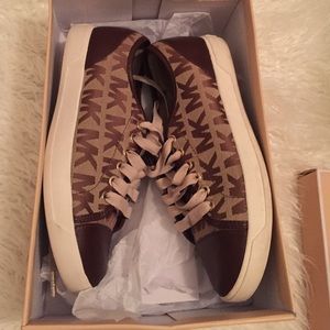 Micheal kors sneakers