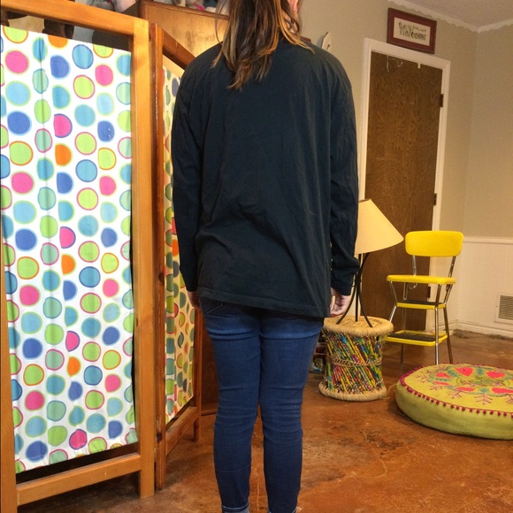 Austin Clothing Company long sleeve!💁🏽 - Picture 2 of 2