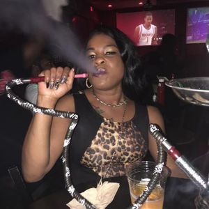 Meet your Posher, Cassandra