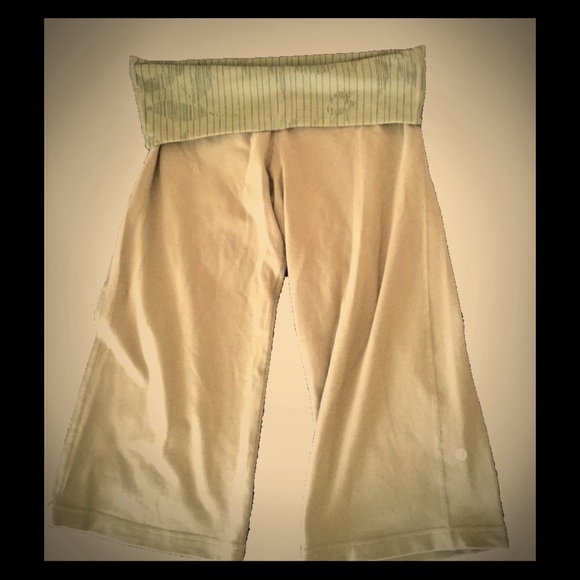 Lululemon yoga cropped pants