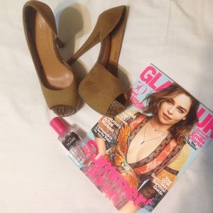 Size 8 tan heels