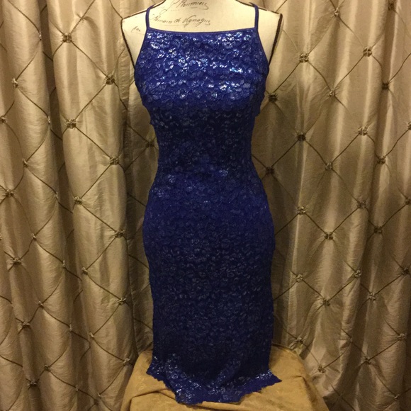 La Belle blue lace dress - Picture 1 of 2