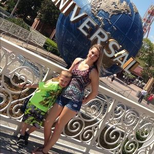 Meet your Posher, Karissa