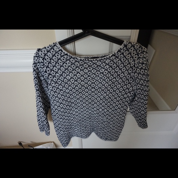 Cute Sweater - Picture 2 of 4