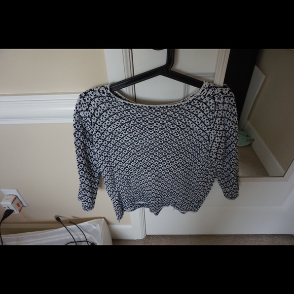 Cute Sweater - Picture 3 of 4
