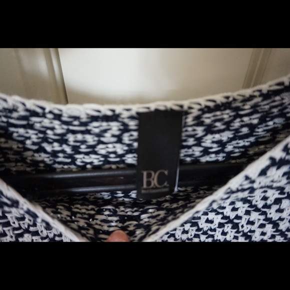 Cute Sweater - Picture 4 of 4