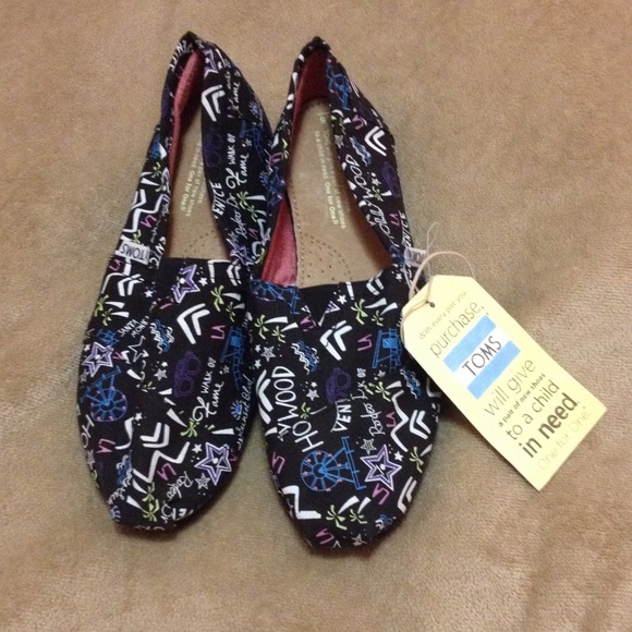 Toms Hollywood shoes