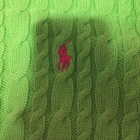 sweater - Picture 3 of 4