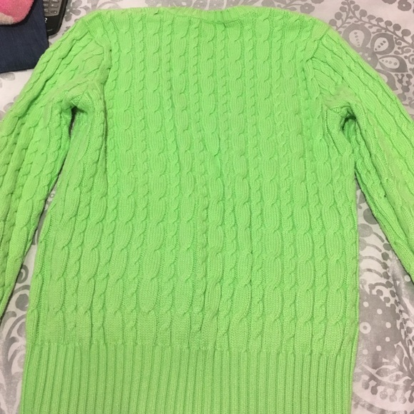sweater - Picture 4 of 4