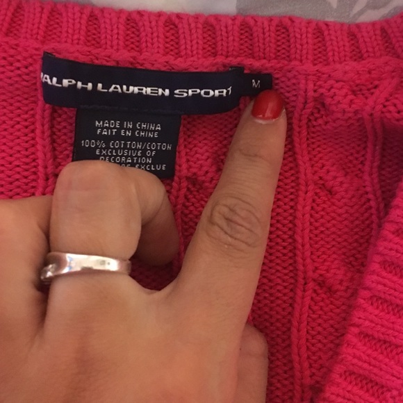 sweater - Picture 3 of 4