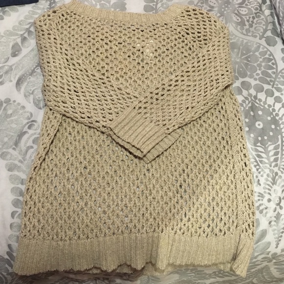sweater - Picture 2 of 3