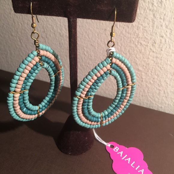 Summer Fun Earrings - Picture 3 of 4