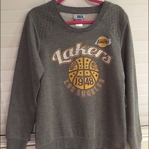 Women's lakers sweater