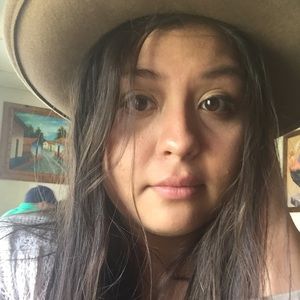 Meet your Posher, Mitzi