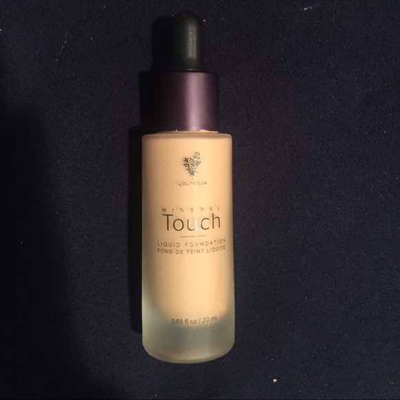 ON HOLD Foundation Velour