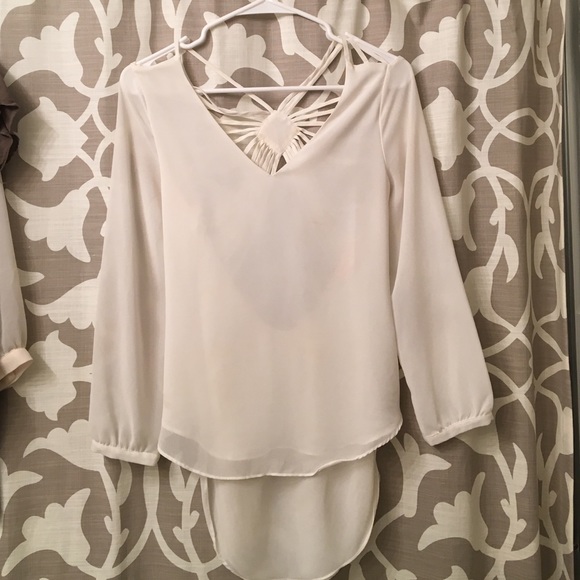 Backless blouse