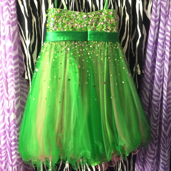 2013 Jr Prom Dress👗👠 - Picture 2 of 4