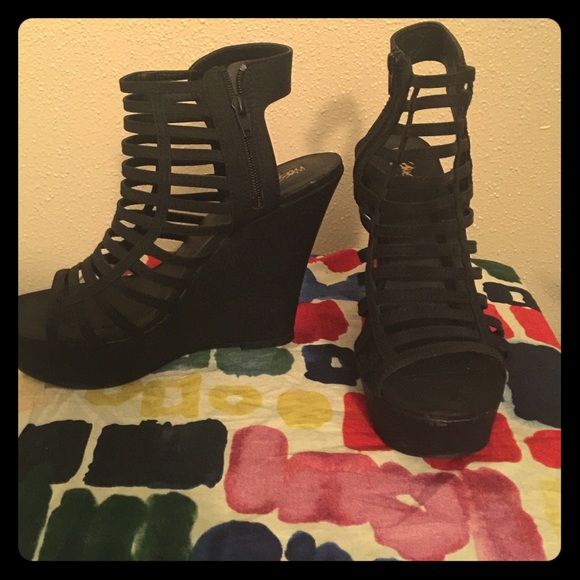 Black Wedges (Size 9)