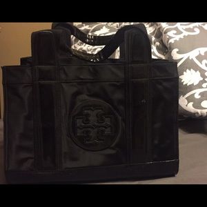 Tory burch purse