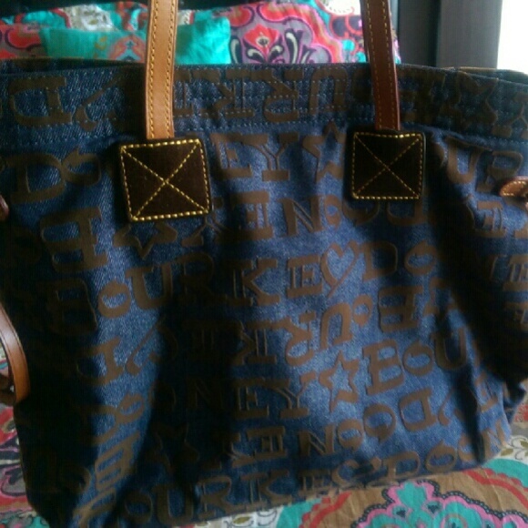 Dooney&Bourke large purse