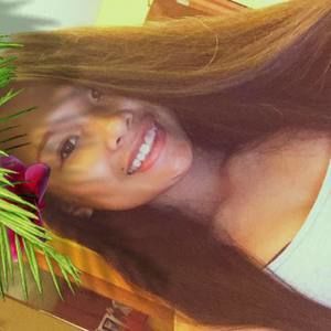 Meet your Posher, Janelle