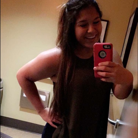 Meet your Posher, Naomi