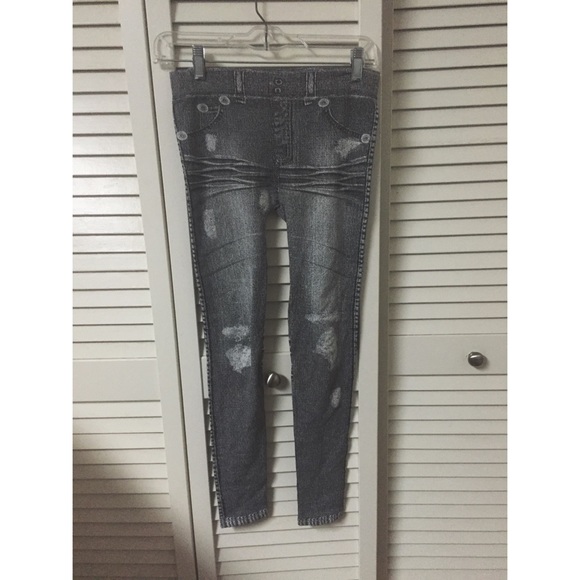 black and white leggings