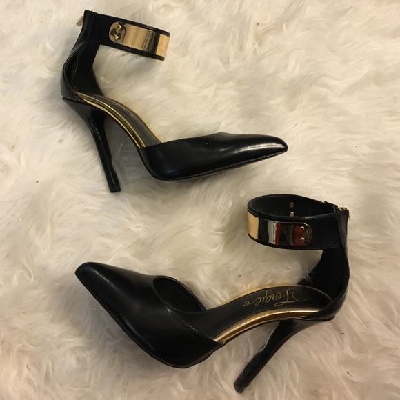 FERGIE black and gold heels✨✨