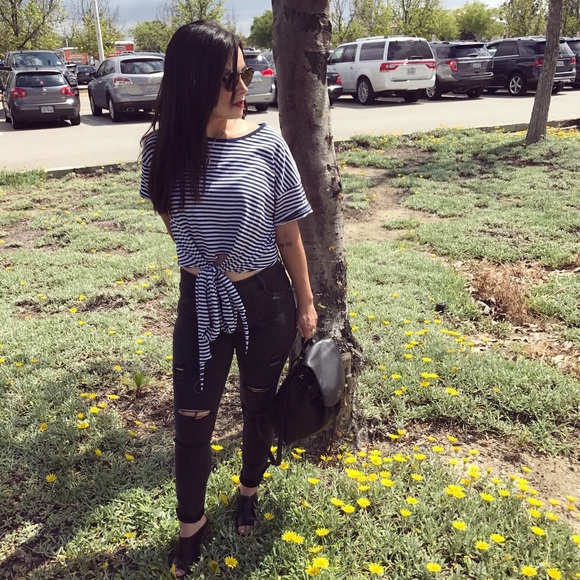 I hunt for treasure and sell it for your pleasure! - Picture 6 of 6