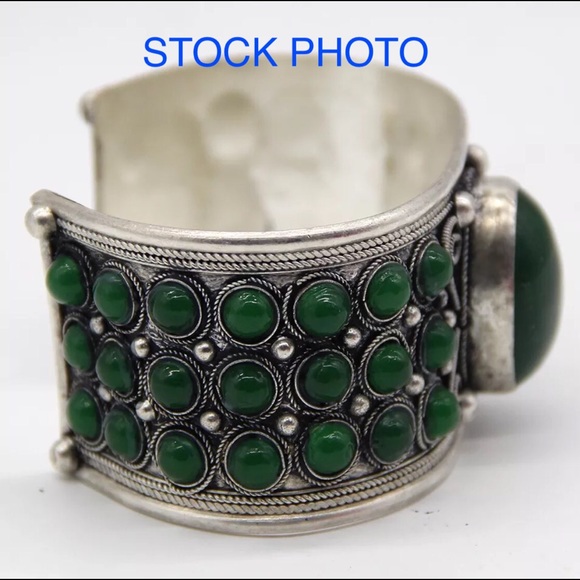 💙🆕DK BLUE JADE & SILVER Cuff 💙 - Picture 3 of 5