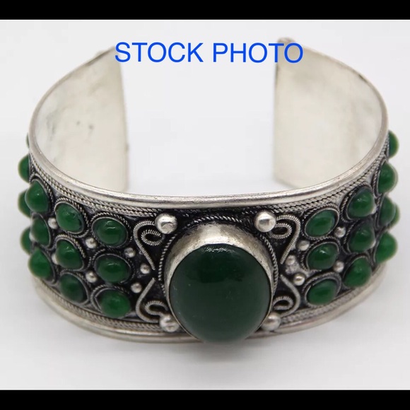 💙🆕DK BLUE JADE & SILVER Cuff 💙 - Picture 4 of 5