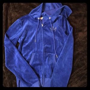 💙 nicki minaj sweater 💙