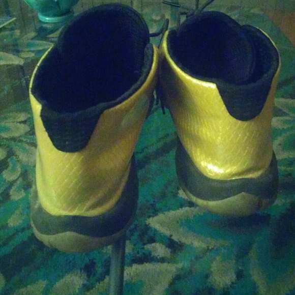 Gold and black future jordans/ rare color - Picture 3 of 4