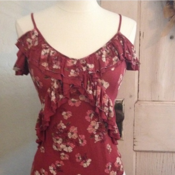Lauren Conrad floral ruffle off the shoulders top.
